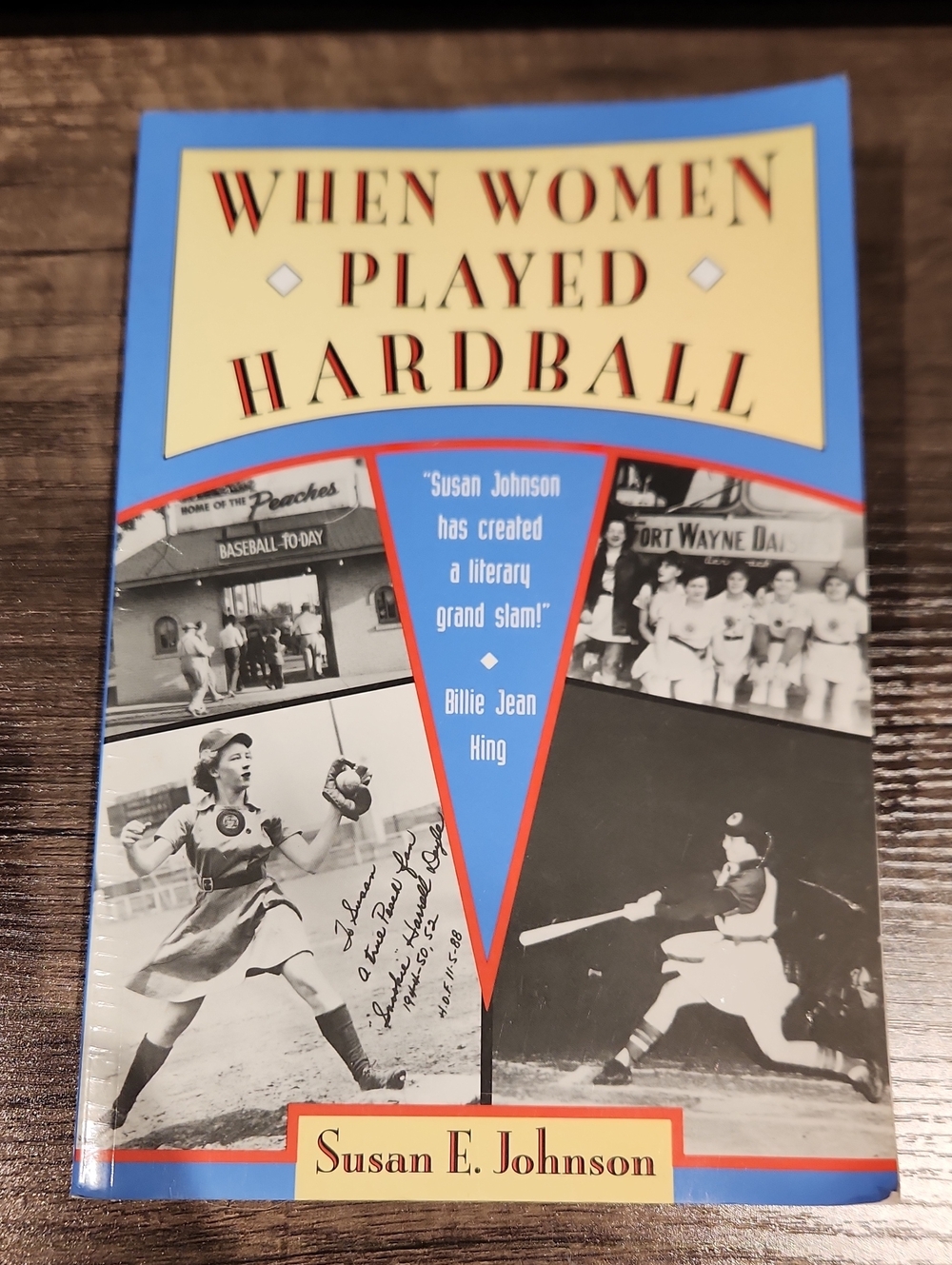 When Women Played Hardball by - Susan E. Johnson Paperback